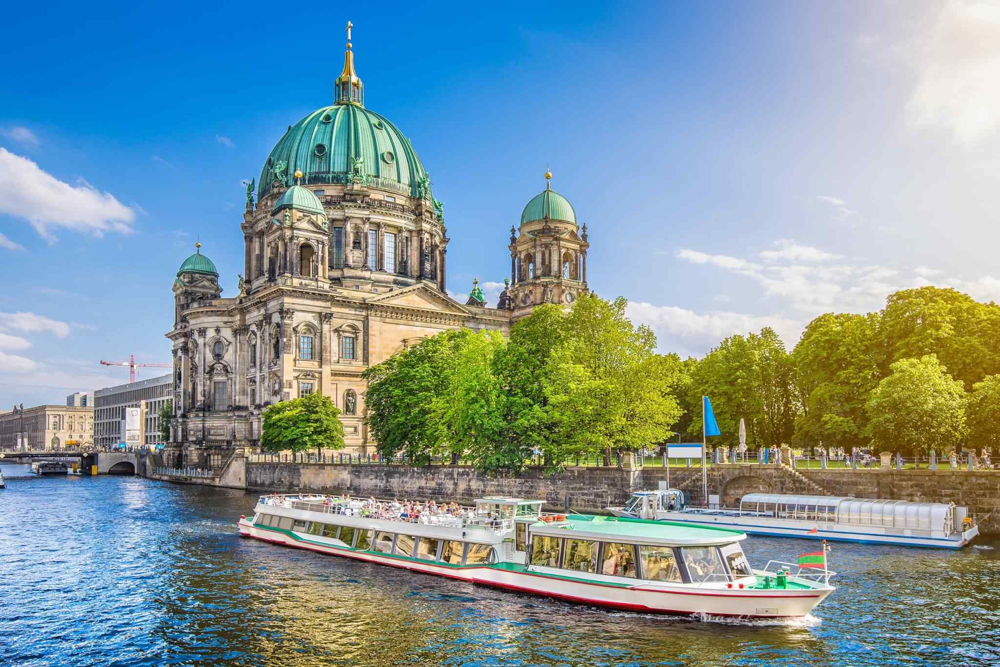 https://fr.usb-travel.com/wp-content/uploads/sites/7/2018/09/destination-berlin-02.jpg
